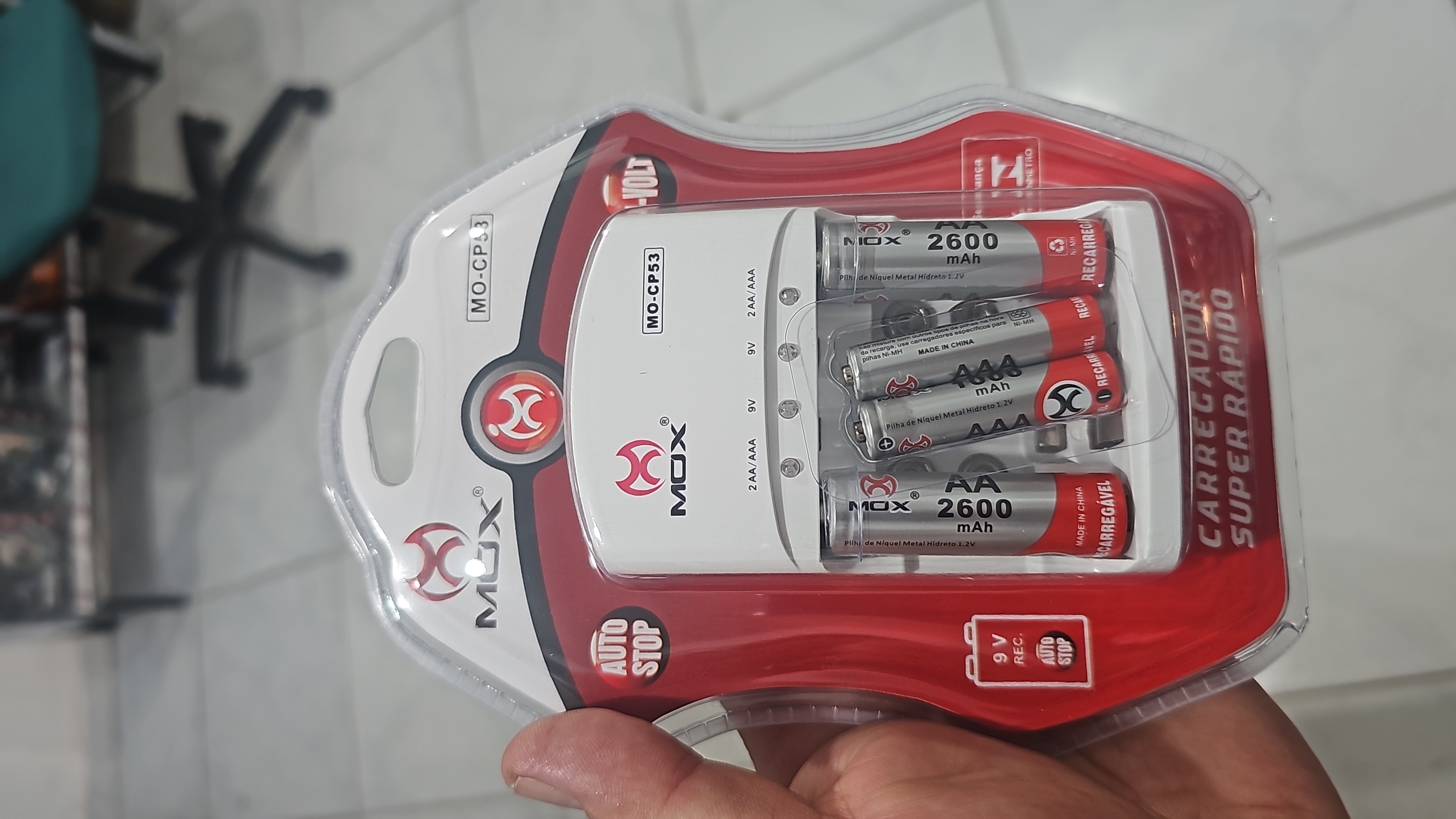 Miniatura Carregador de pilhas e bateria recarregáveis